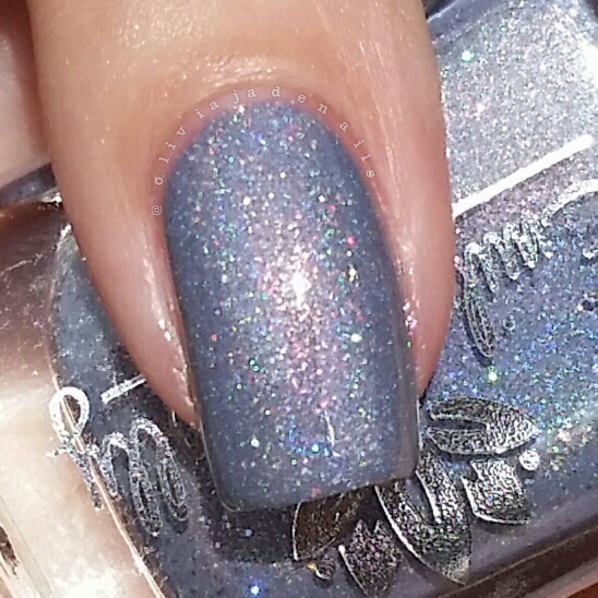 Emily de Molly Shadow On The Moon swatched by Olivia Jade Nails