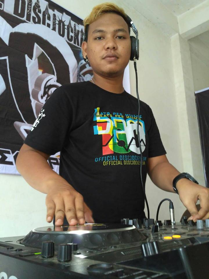 Alinco dj-180t. Bumzi. Alinco dj-180. 180 дж. 180 дж.