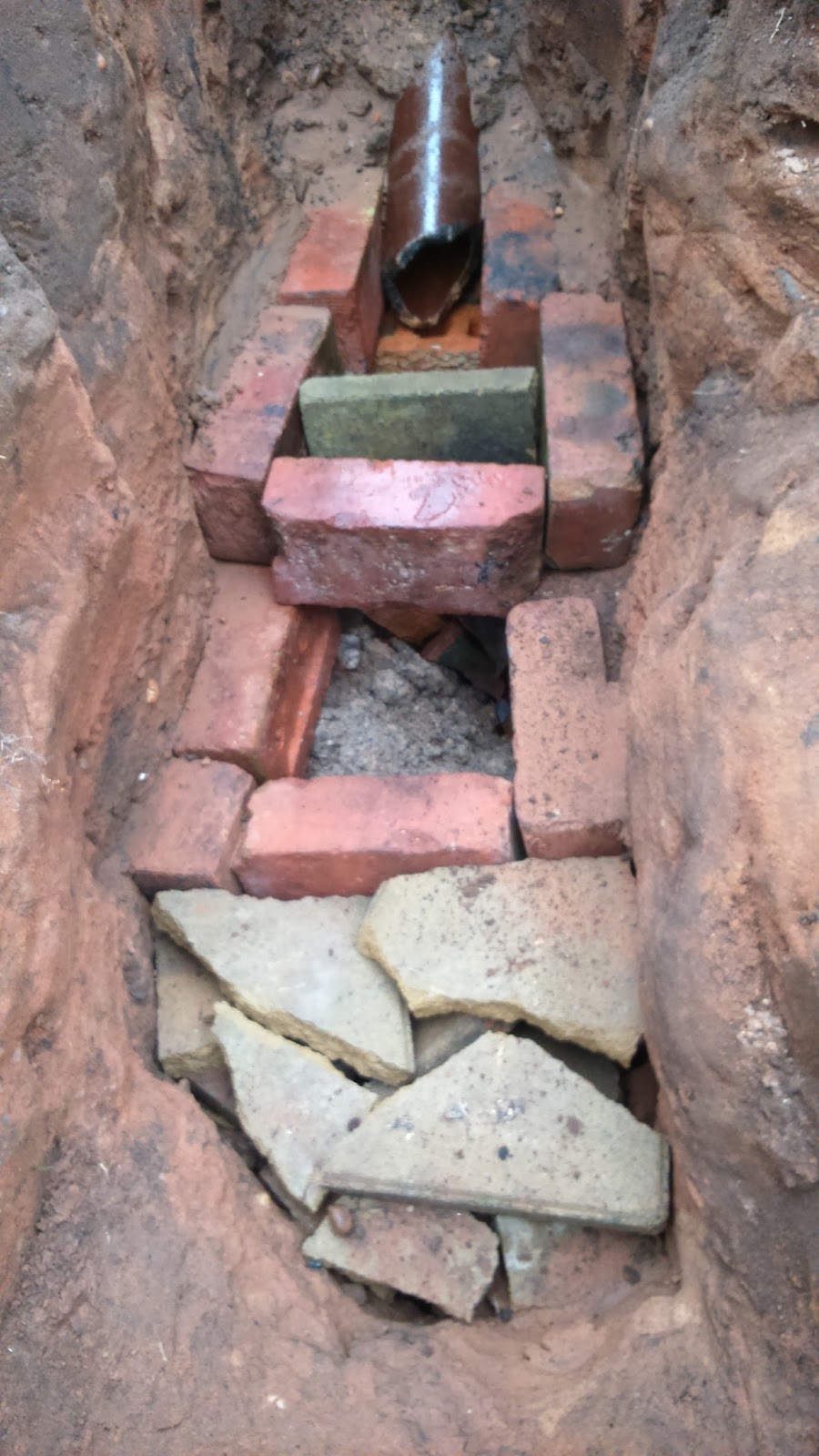 Mr Moan about everything! Overflowing Guttering A DIY Project for