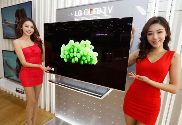 Model Hot Dan Cun Korea Ketika Pelancaran LG OLED (4 Gambar) - Berita