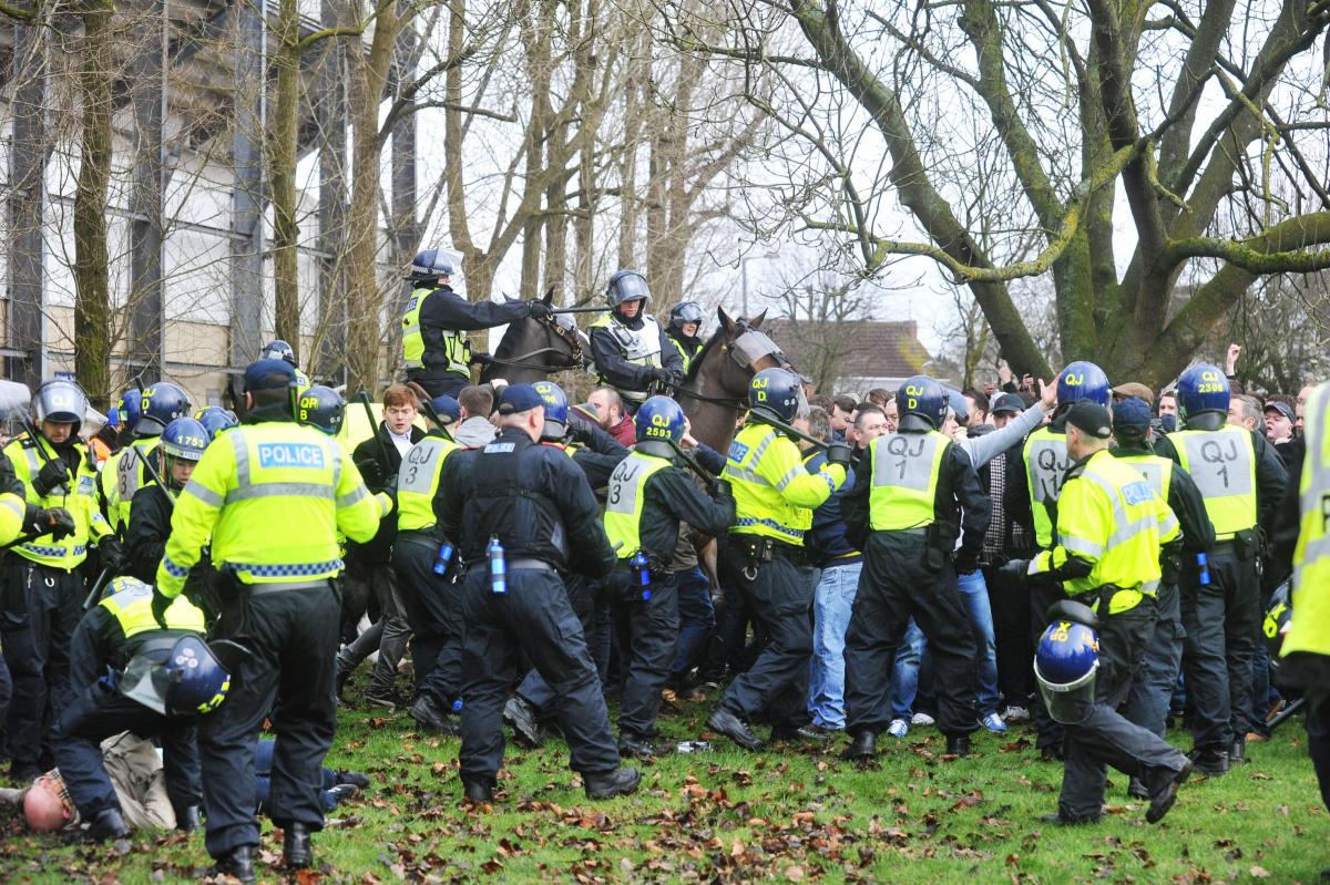Football Hooligan Pictures ELEVEN PICTURES Swindon v Oxford 5 Feb 2017