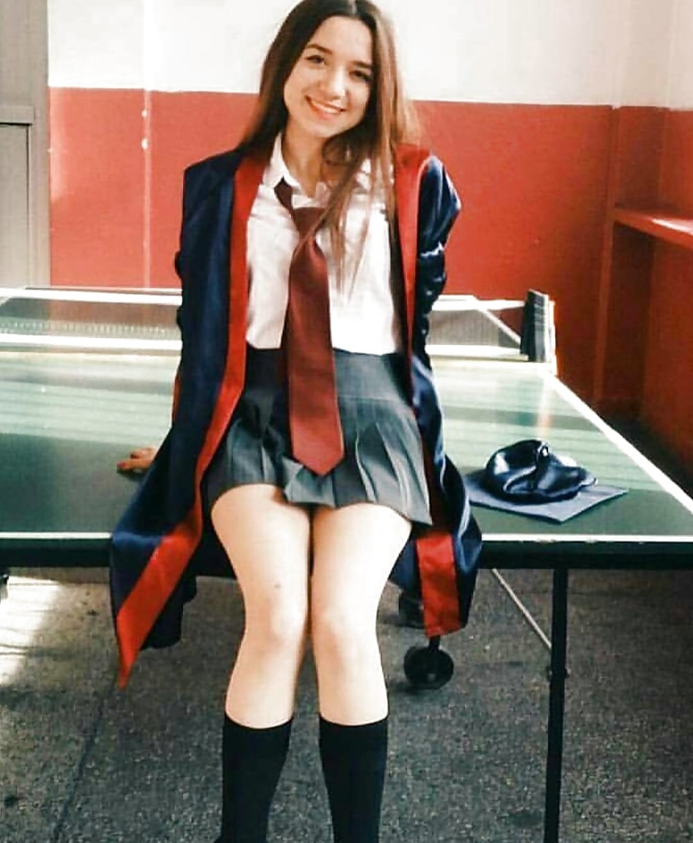 Liseli genç türk kızların çıplak kıllı am resimleri