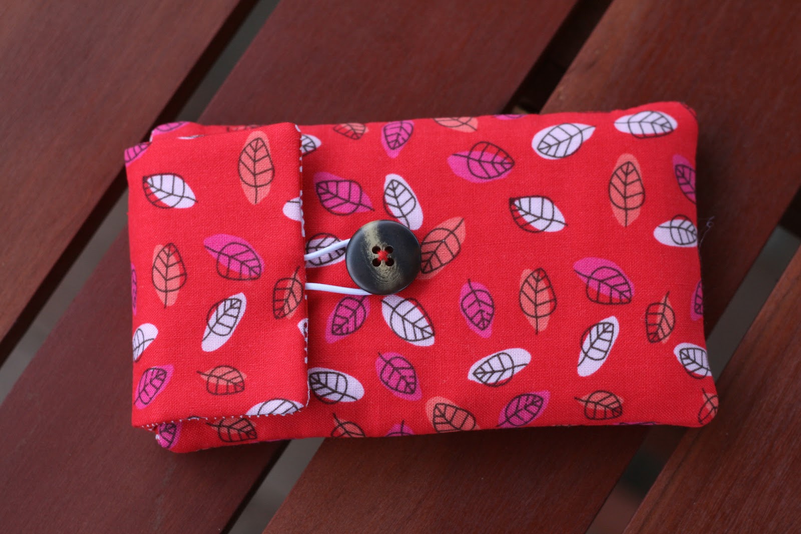 phone-cover-sewing-tutorial-sew-pretty-sew-free-bloglovin