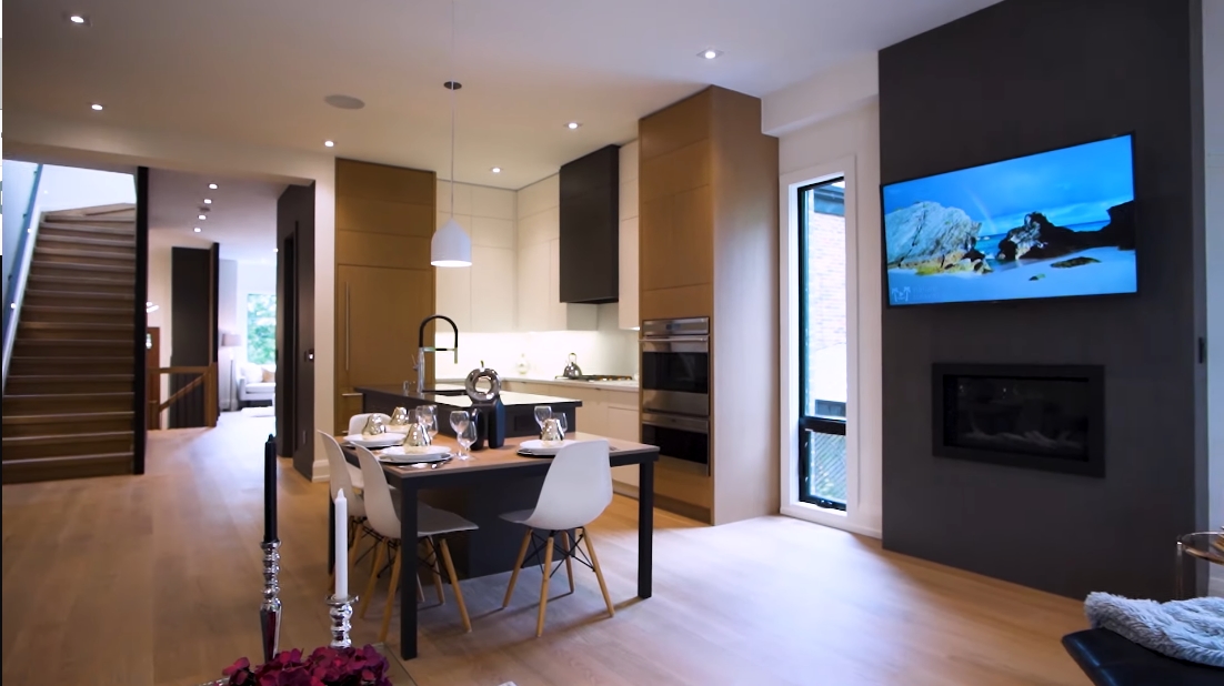 40 Interior Design Photos vs. 10 Second St, Toronto Luxury Home Tour