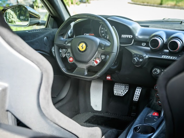フェラーリF12tdf 中古