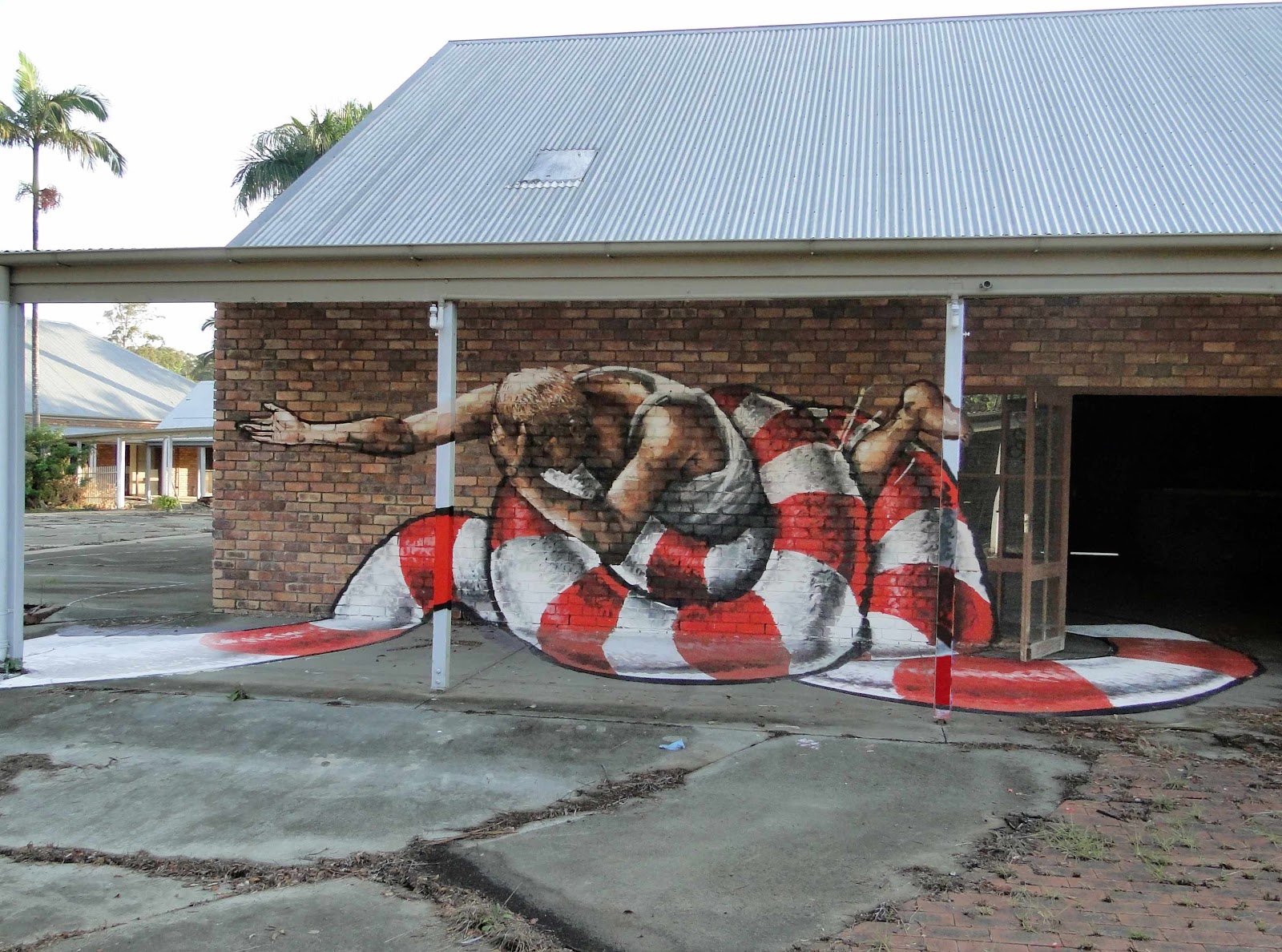 Fintan Magee New Mural In Brisbane, Australia StreetArtNews