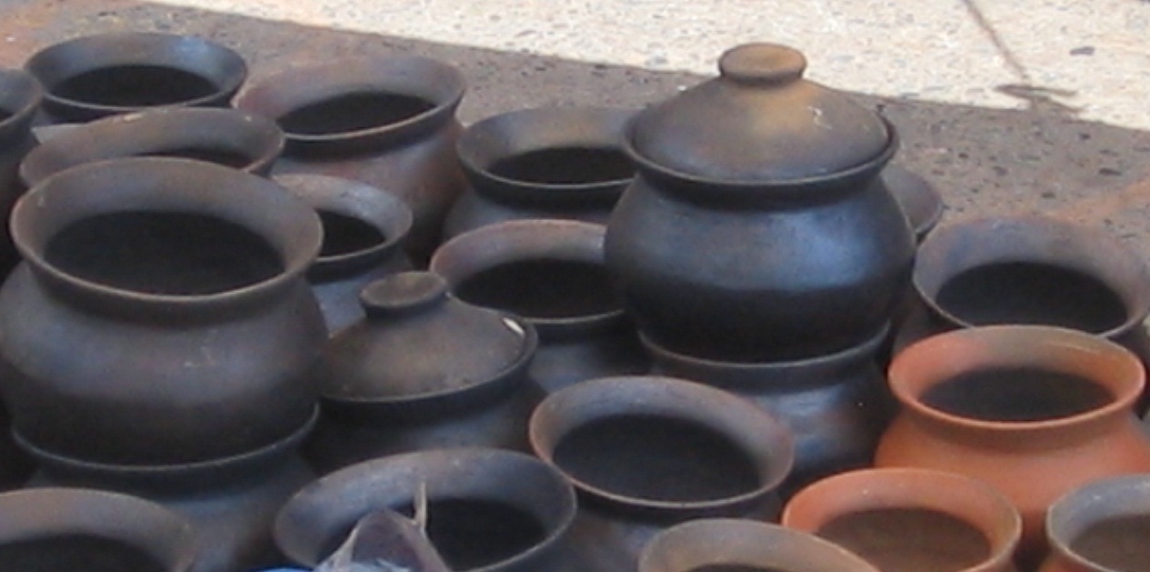 Discover the world with Kanuto DINAMILI (pottery of San Nicolas Ilocos