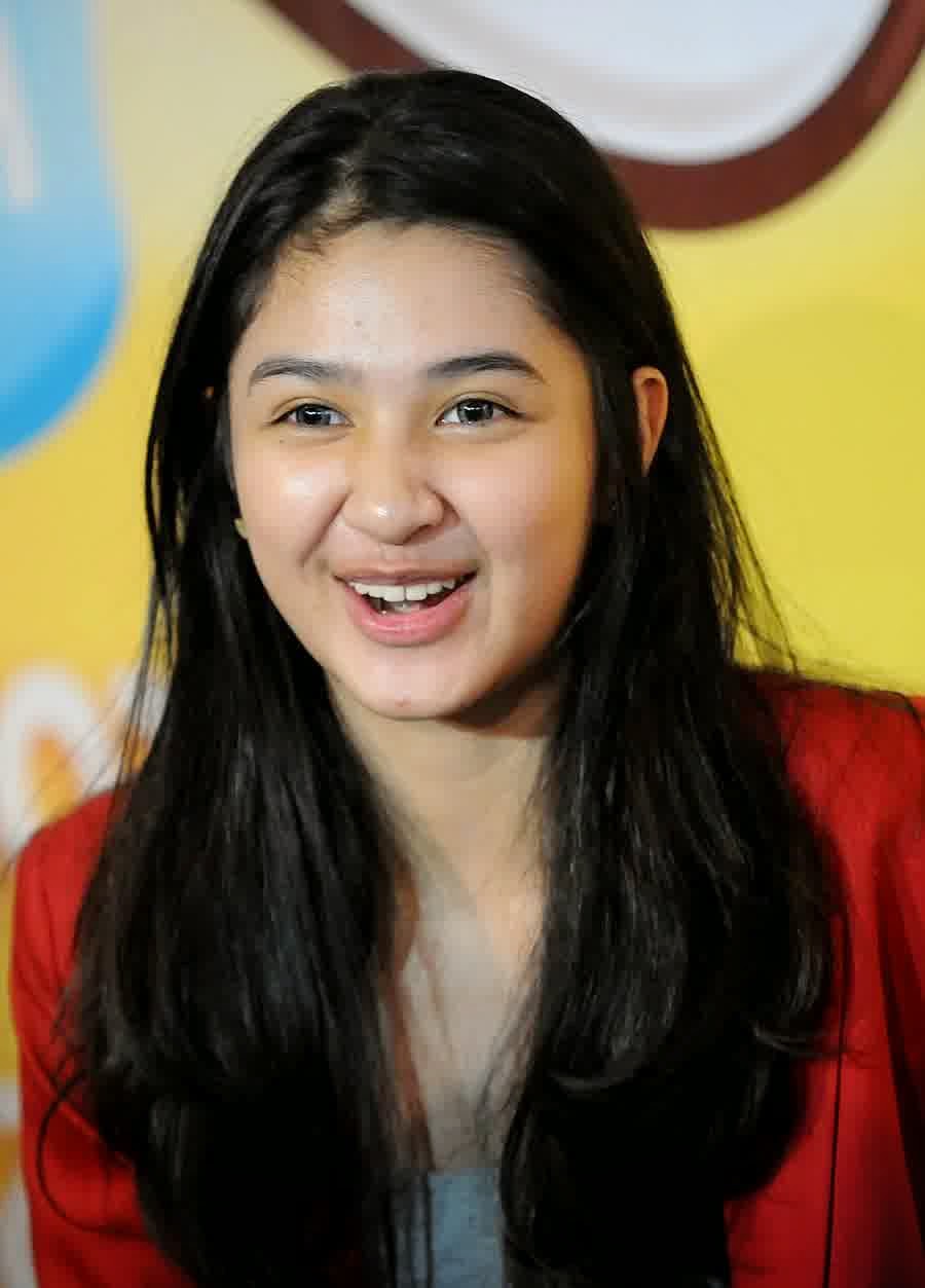 Mikha Tambayong Biodata dan Foto