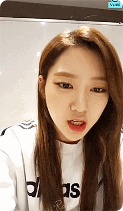 며칠 전 오마이걸 지호 V앱.gif | 인스티즈