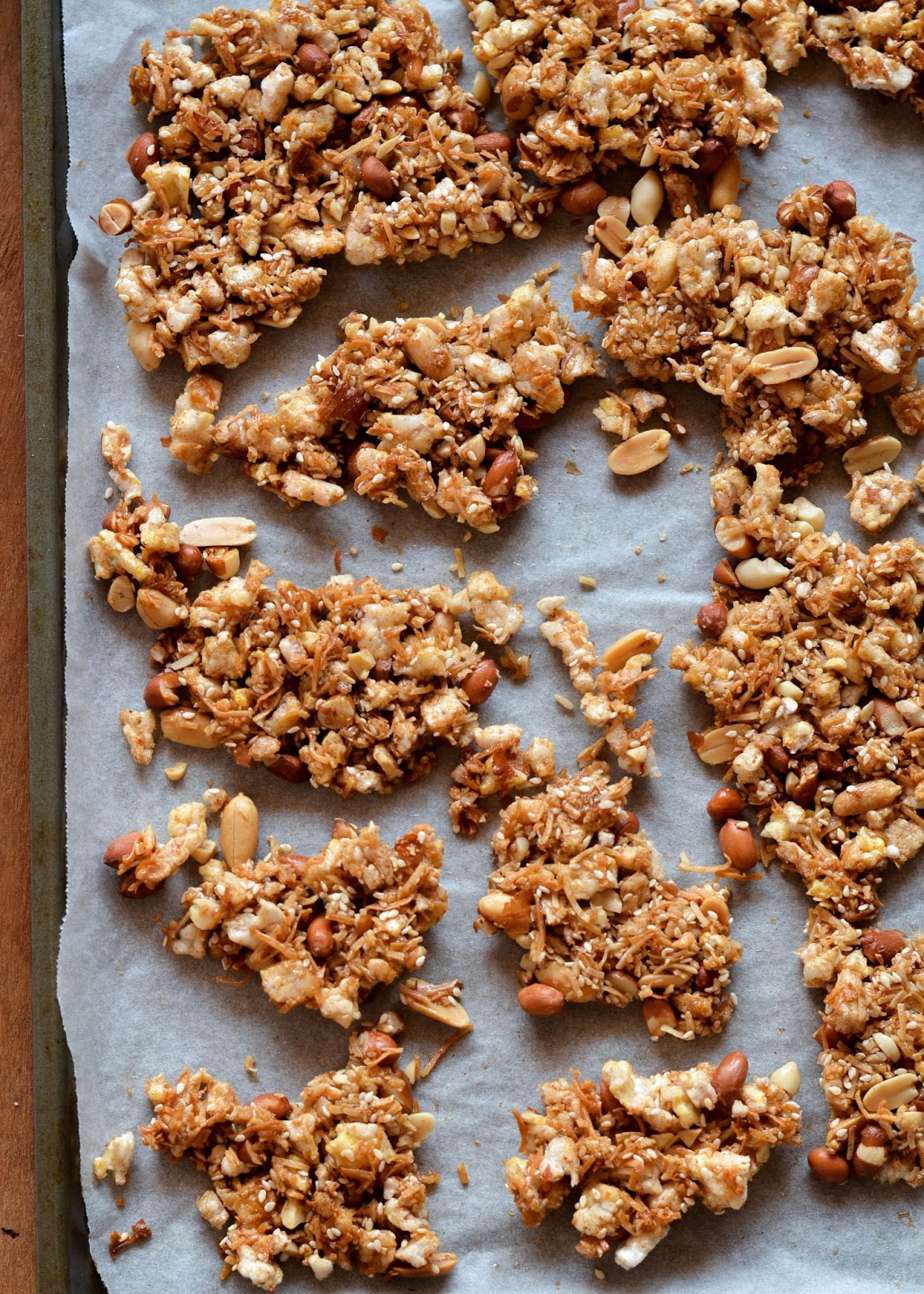 Meal times! // Coconut rice cake granola The moonblush Baker
