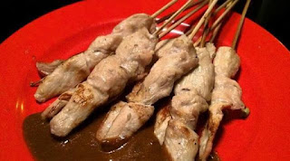 6 Tempat Wisata Kuliner Malam yang Wajib Anda Coba Wisata Kuliner sate sambas