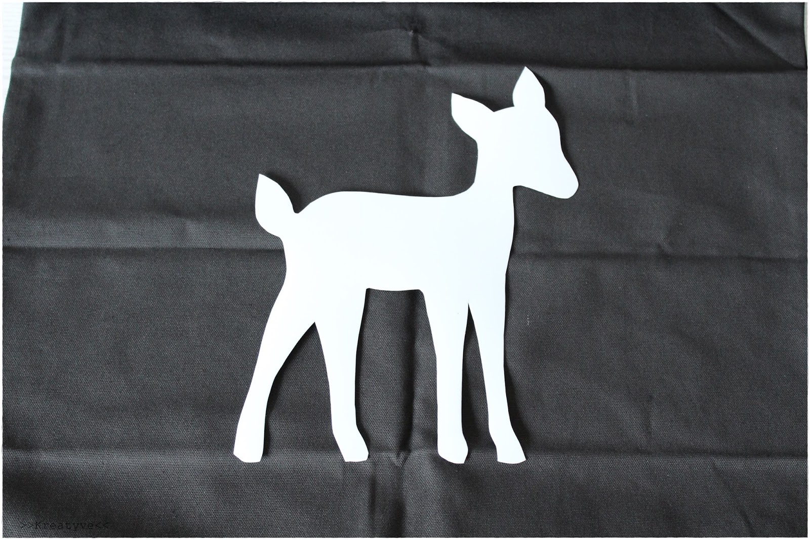 Kreatyve: DIY Reh Kissen + Freebie Vorlage