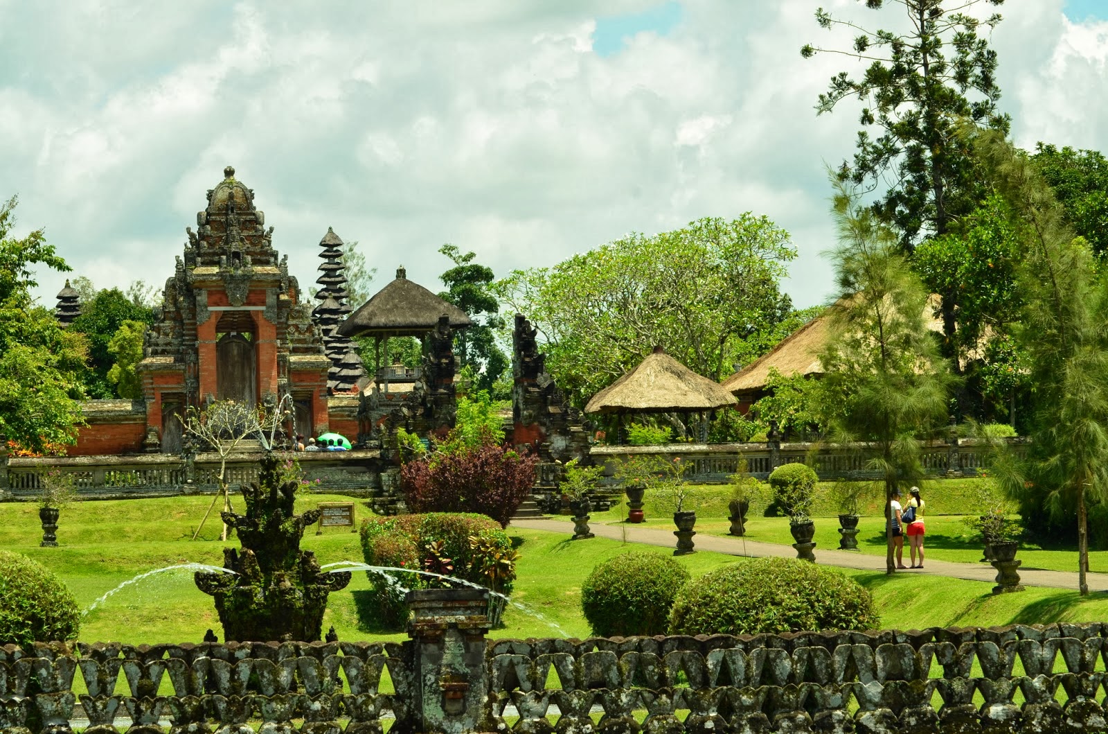 Tempat Wisata Di Bali Pura Taman Ayun, Bali Indonesia