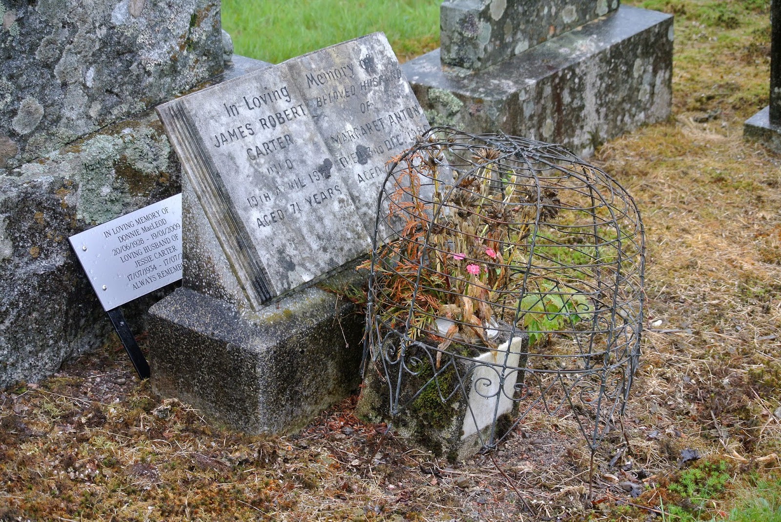 Le blog de Gabrielle Aznar Glenorchy Parish Church and cemetery ♦ Ecosse