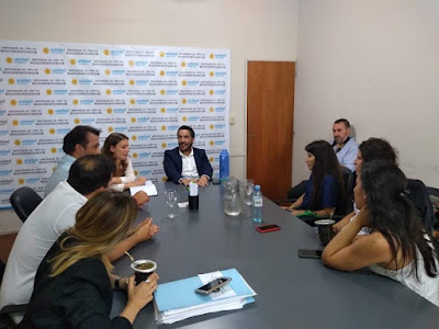 La diputada nacional Vanesa Siley y los diputados provinciales Miguel Funes y Lauro Grande, se reunieron con las trabajadoras de la Cooperativa educativa