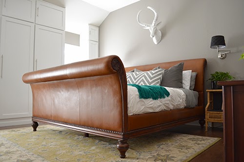 The Hy Homebos Favorite Craigslist Purchase Ever Ever Paid For Anything On Craigslist But We Knew It Was Worth This Bed Weighs A Ton And Is Extremely Well Made Feel Great About Our Purchase