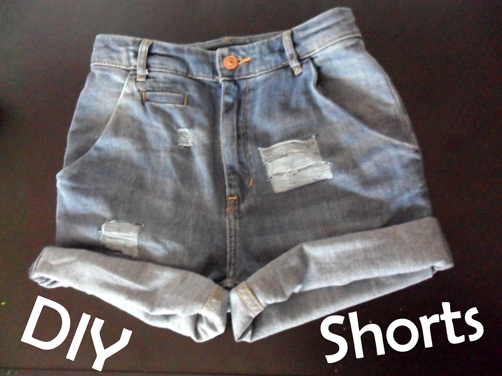 Navfy's Blog: DIY Distressed shorts
