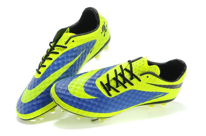 nike hypervenom size 4