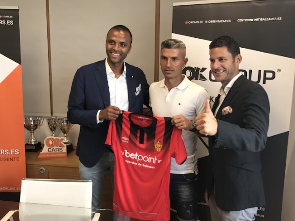 Oficial: Mallorca, firma Salva Sevilla