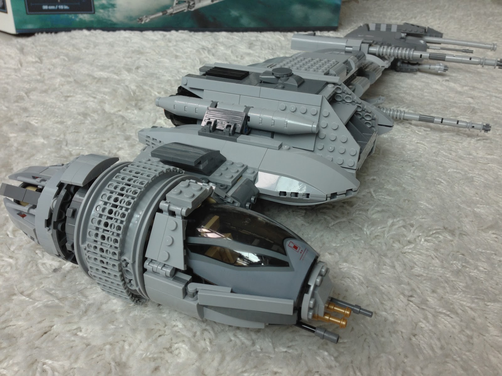 The Marriage of LEGO and Star Wars: Review: 10227 UCS B-Wing Starfighter