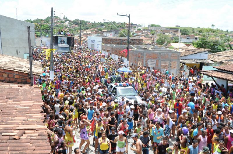 Fernando Andrade em Evidência + 25 Mil Pessoas no Carnaval do Parque dos Farois Socorro/Se Fernando Andrade em Evidência + 25 Mil Pessoas no Carnaval do Parque dos Farois Socorro/Se