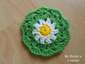 crochet coaster daisy