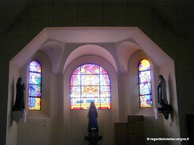 Saint-Yorre, église saint-Eloi. Saint-Yorre, église saint-Eloi.