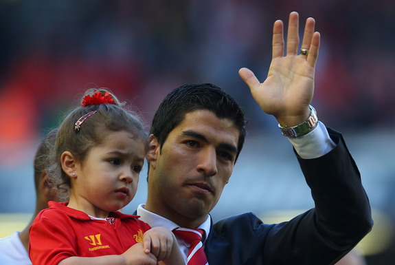 Luis Suárez cites the media's intrusion into his private life as the reason for wanting to leave