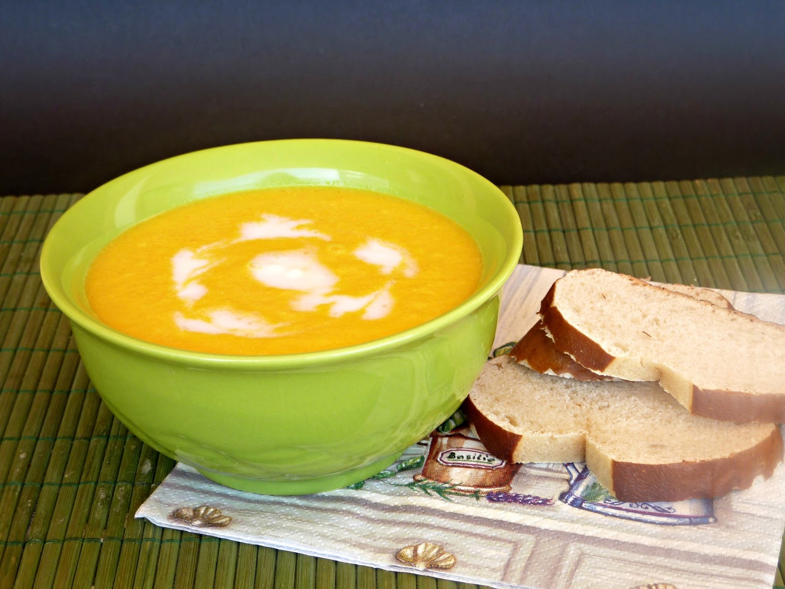 Una Fiera en mi cocina Crema de zanahoria, jengibre y leche de coco