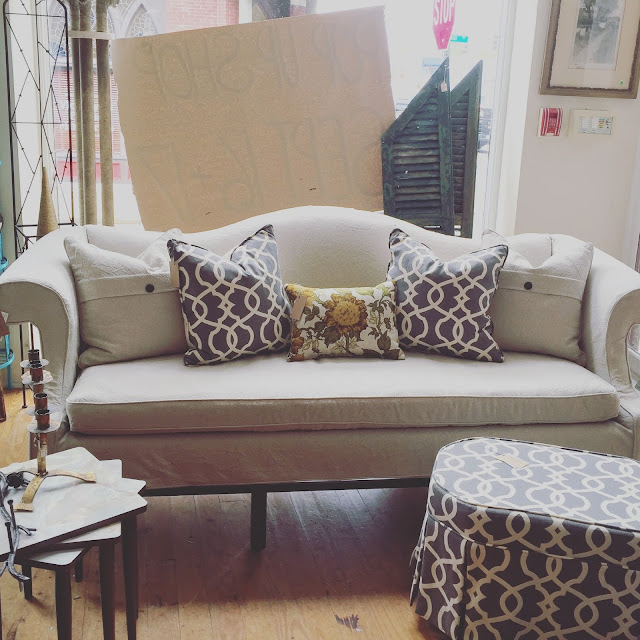Pam Morris Sews Slipcovers Queen Anne Sofa In Washed Cotton Linen