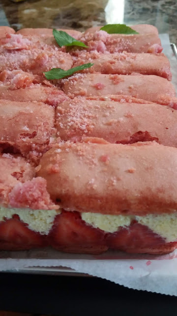 Fraisier aux biscuits roses & mascarpone; Délicieux fraisier,facile à réaliser!