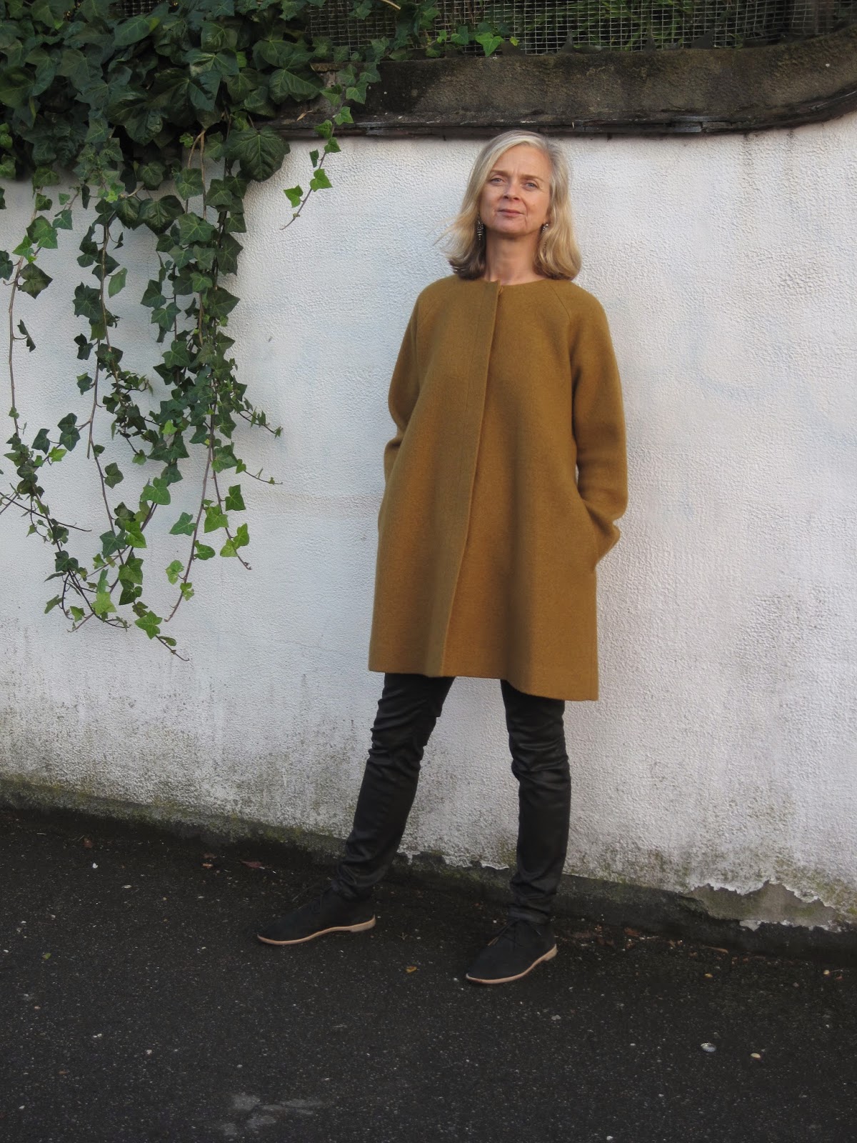 clarks desert boot mustard