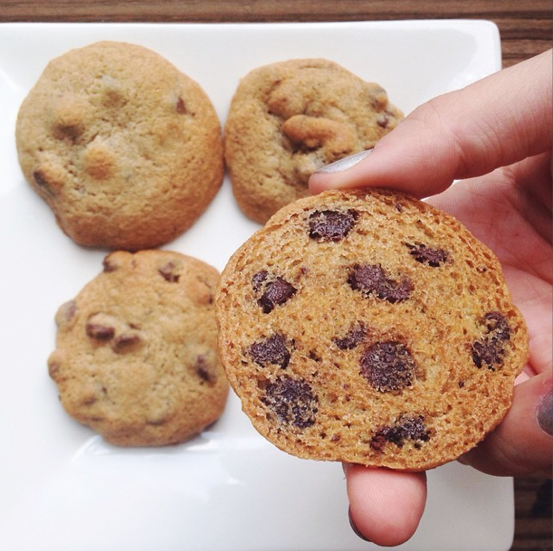 A perfect batch of chocolate chip cookies : Lindsay Eryn A perfect batch of chocolate chip cookies : Lindsay Eryn