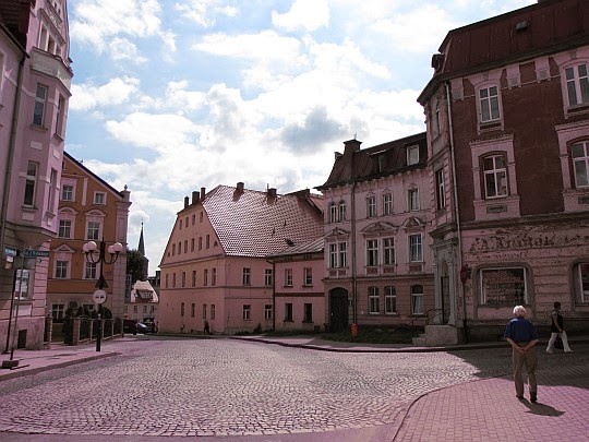 Duszniki-Zdrój, ul. Świerczewskiego. Duszniki-Zdrój, ul. Świerczewskiego.