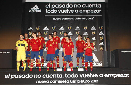 presentación nueva camiseta selección española de fútbol Eurocopa 2012