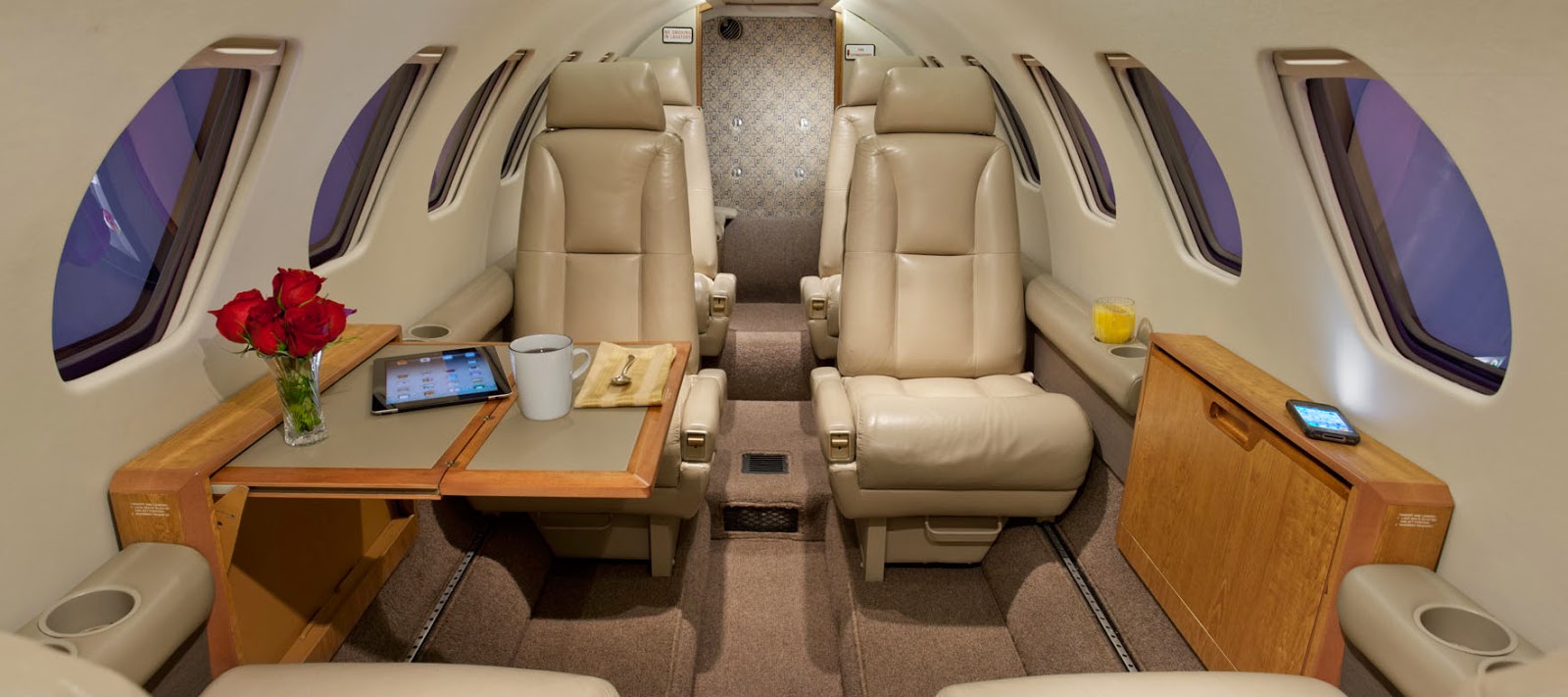 How to build an awesome WiFi hotspot airplane entertainment system for 105