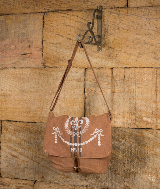 Olde Green Cupboard Designs: Wonderful Totes and Purses!!