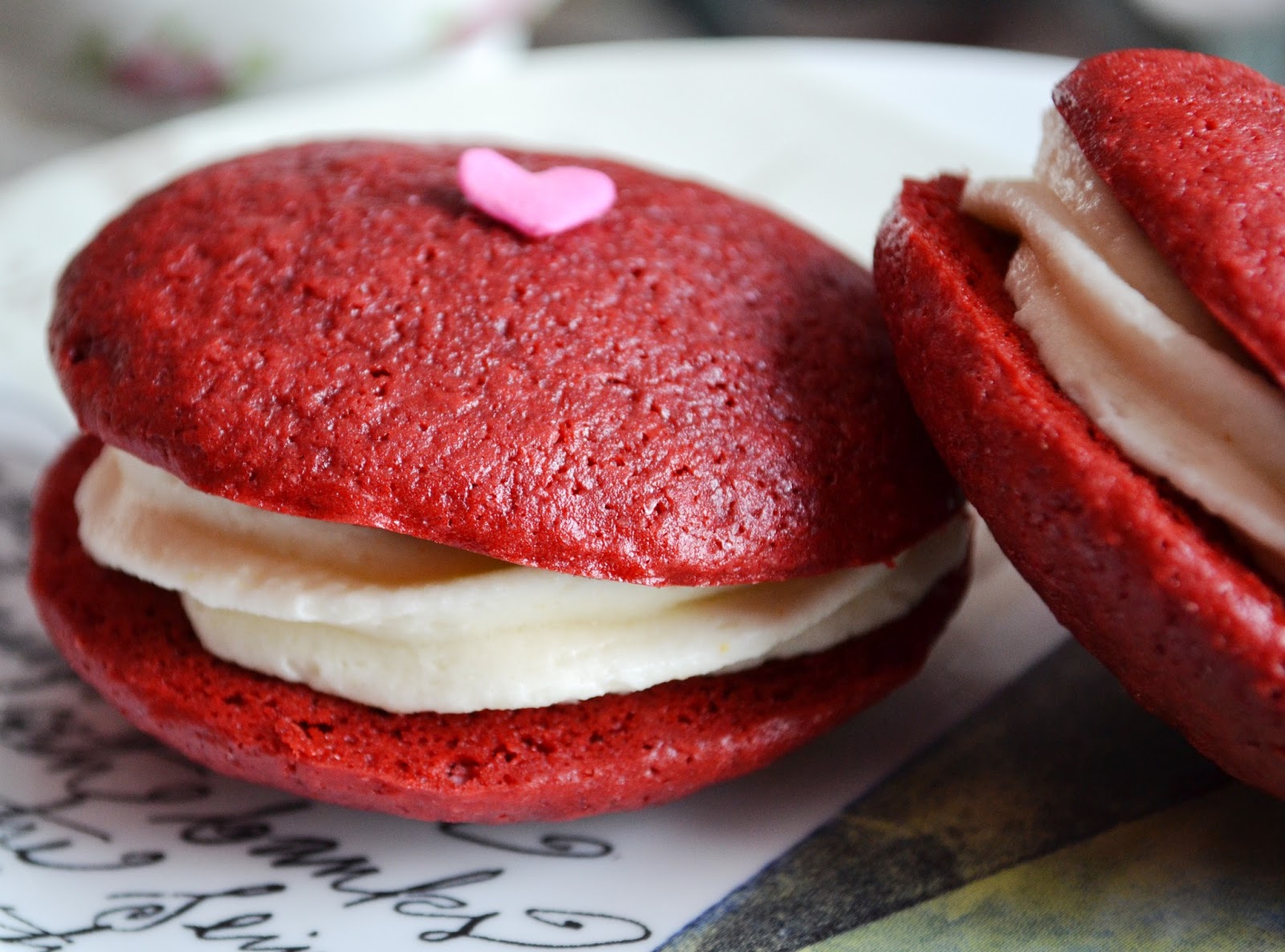Sweetology Red Velvet Whoopie Pies