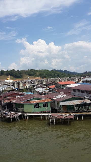 Sungai Brunei, Galeri Kebudayaan dan Pelancongan Kampong Ayer, Brunei Darussalam Sungai Brunei, Galeri Kebudayaan dan Pelancongan Kampong Ayer, Brunei Darussalam