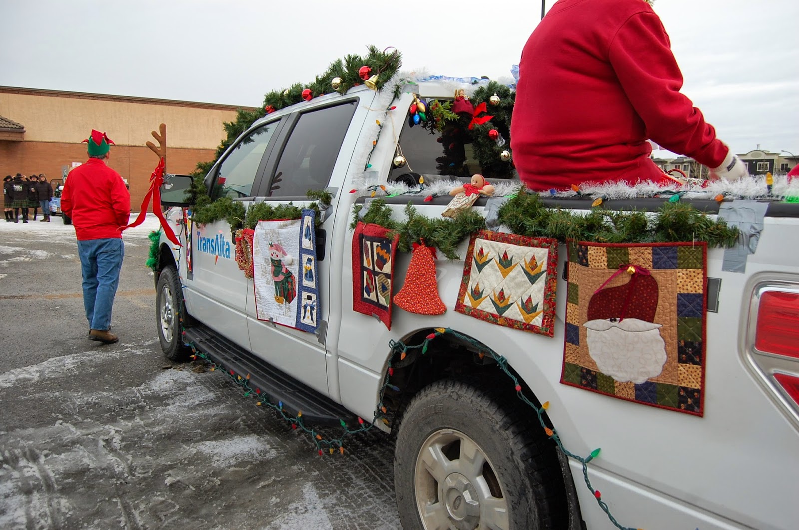 Canadian Quilting CQA/ACC Cochrane Quilters' Guild First Parade