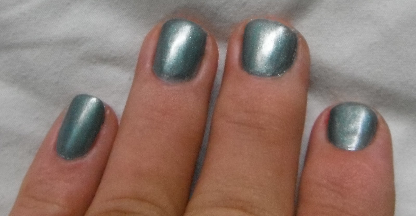 Men and nail polish BB Couture Key Largo