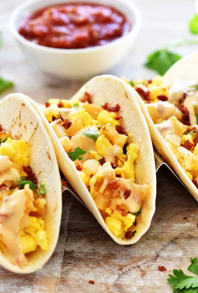 BACON AND QUESO BREAKFAST TACOS