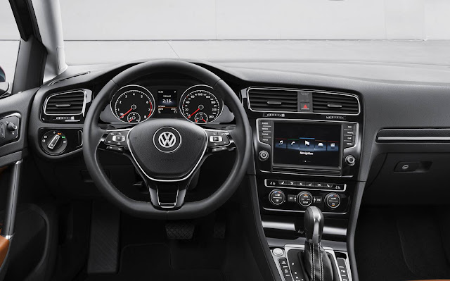 VW Golf TSI Highline e GTI: elevação de preços - março 