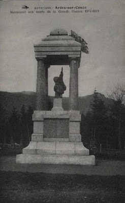 CPA monuments aux Morts du Puy-de-Dôme, Ardes sur Couze