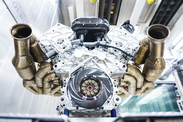 motor V12 atmosférico del Aston Martin Valkyrie