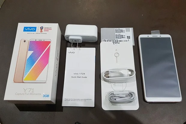 Vivo Y71 Unboxing Out of the Box Items