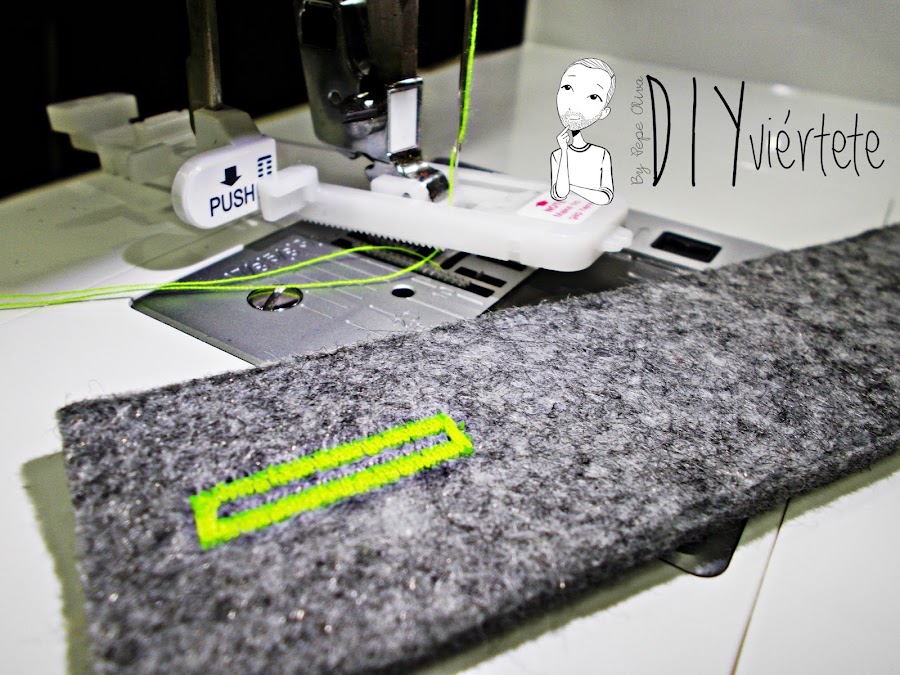 DIY-bolso-cartera-clutch-fieltro-fluor-pompones-puntadas-alfa-historiashiladas-costura-diseño-handbox-10
