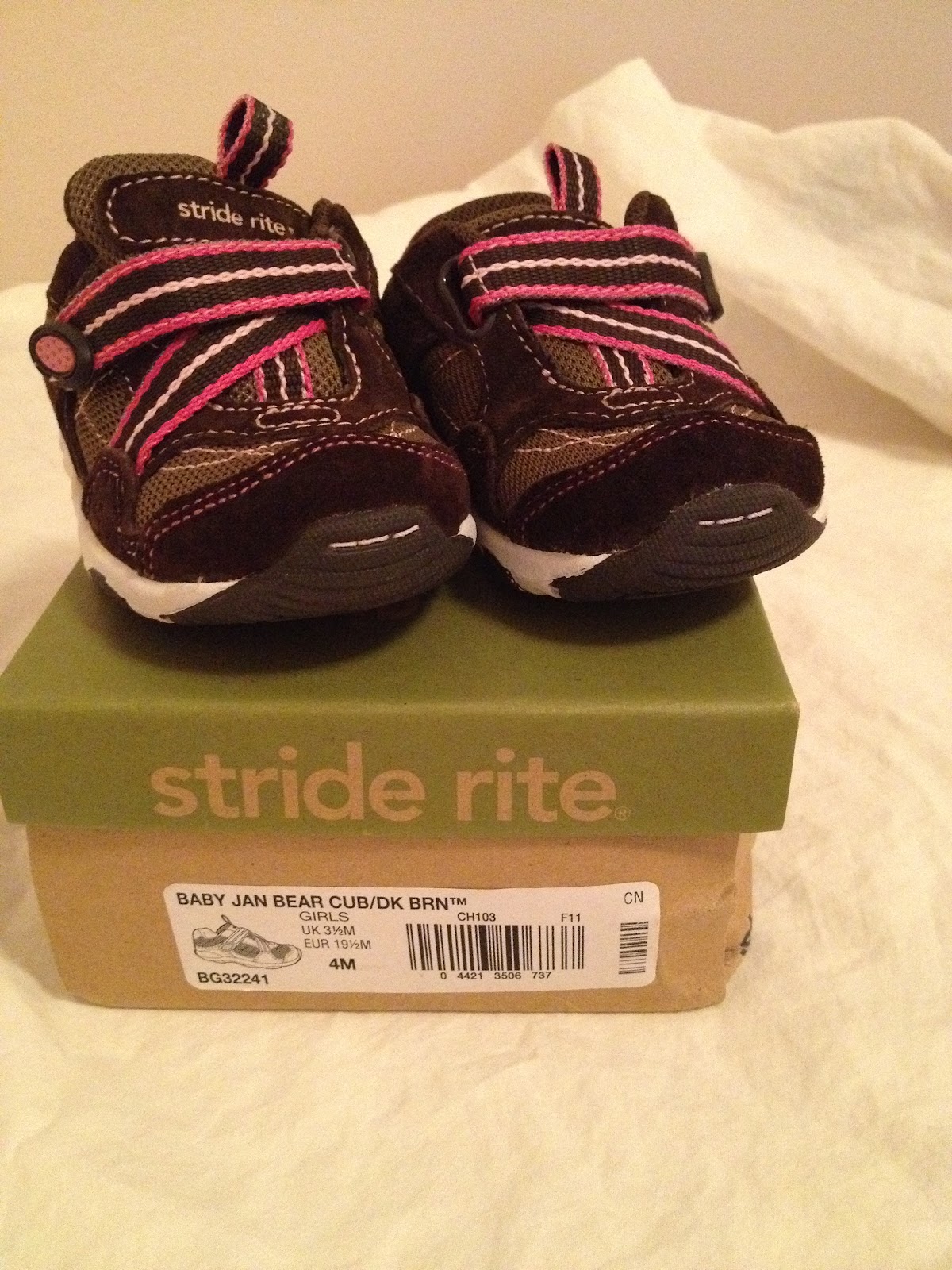 Love My Rose: Stride Rite - Size 4 - Baby Girl Shoes for Sale