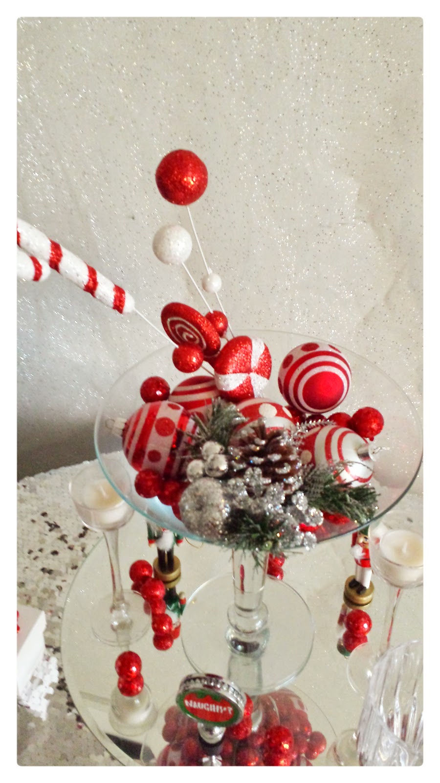 Elegant Festive Christmas Tablescape Christmas Pine Cone Centerpiece Ideas