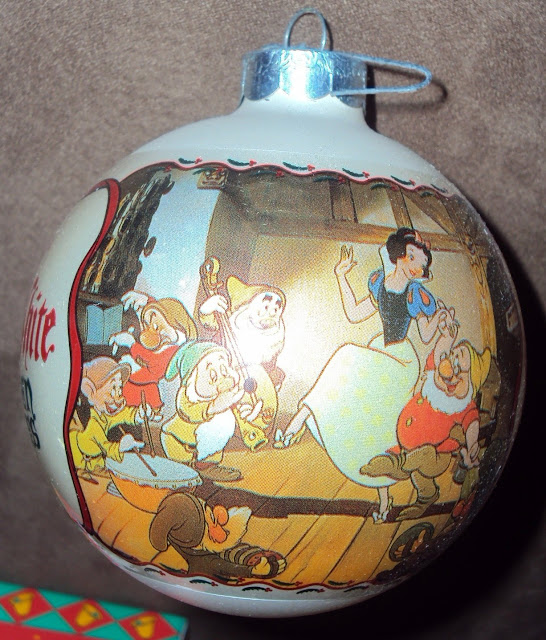 Filmic Light Snow White Archive 199394 Disney Catalog Ball Ornaments